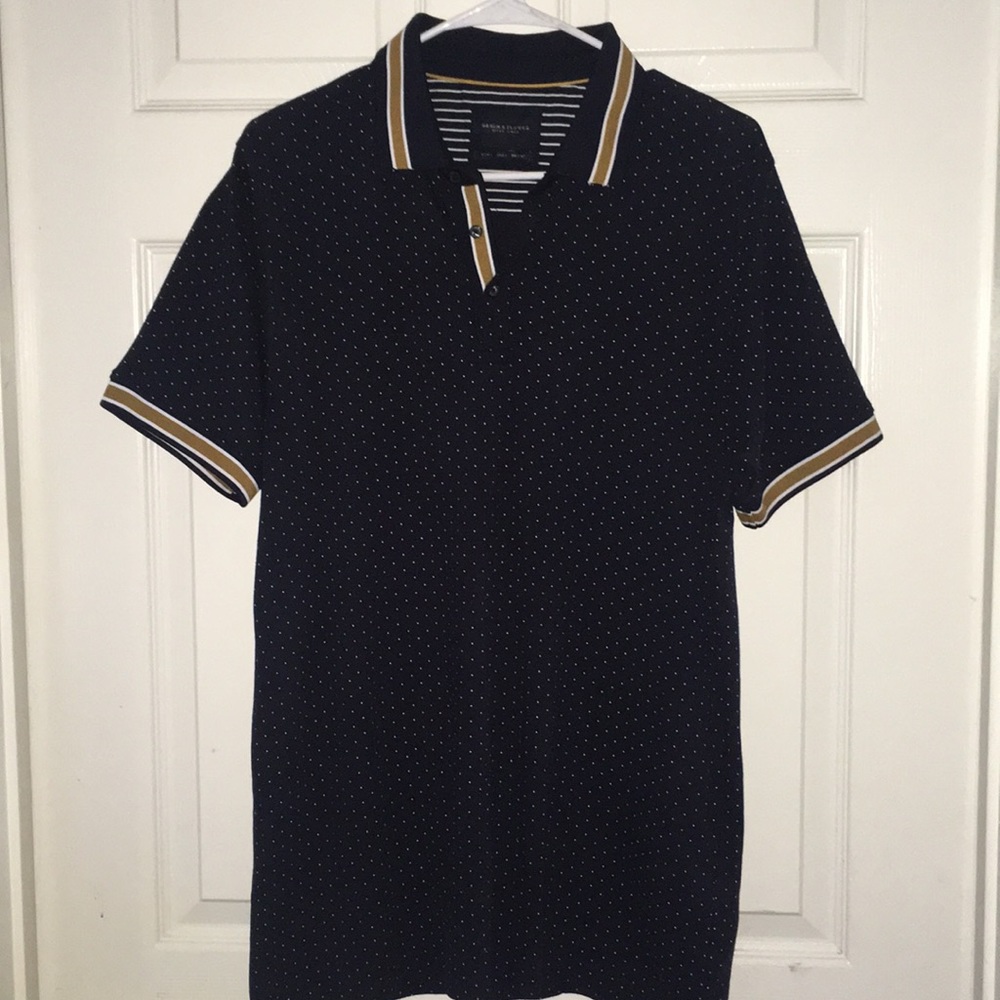 Mens large shirt